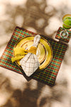 En Menos que Canta un Gallo Dessert Plates Set x2