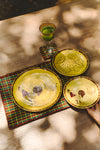 En Menos que Canta un Gallo Dinner Plates Set x2